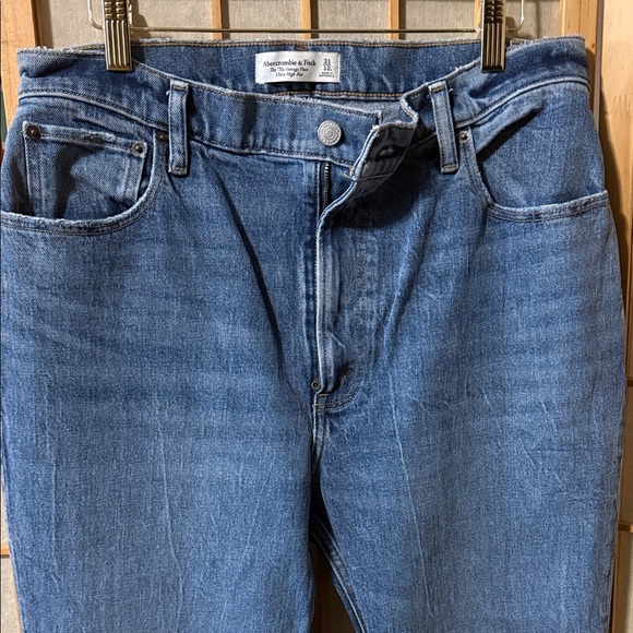 Abercrombie & Fitch Denim - Abercrombie & Fitch The 70s Vintage Flare Ultra High Rise 31/12L